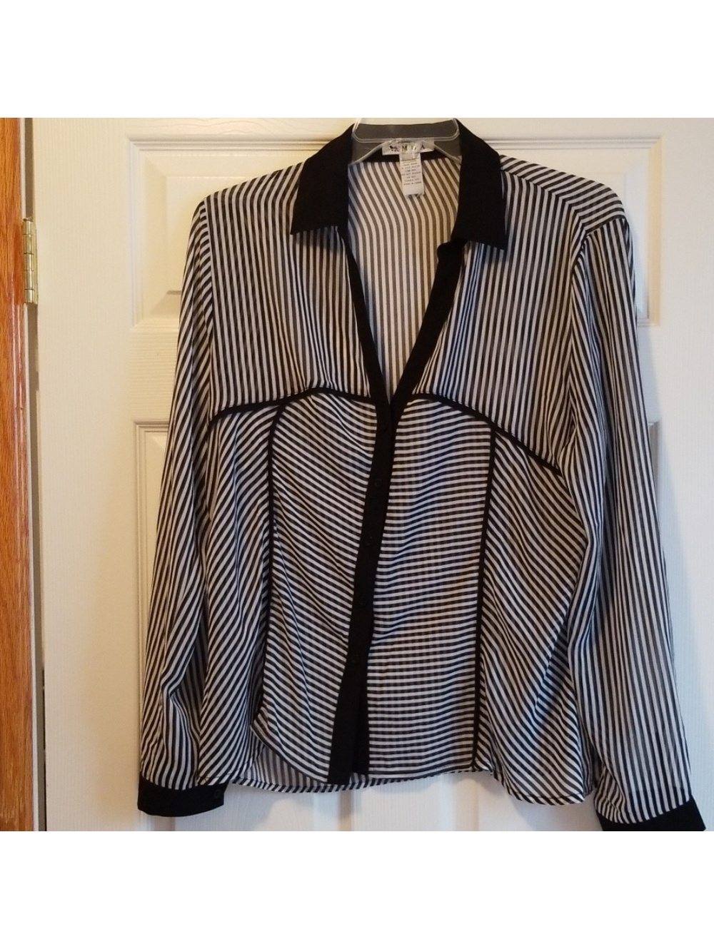 Moa Moa Women's Lightweight Black and White Striped Blouse, Size 3XL